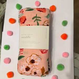 NWT LITTLE UNICORN SWADDLE - BABY BLANKET - LAYETTE NEWBORN GIFT PINK PE…